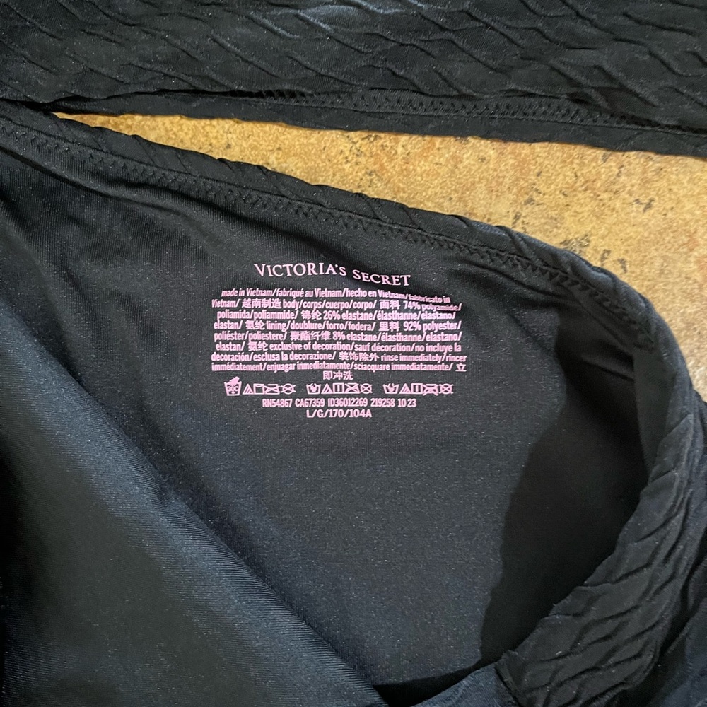Victoria's Secret Black Textured Swimsuit - Picture 5 of 5